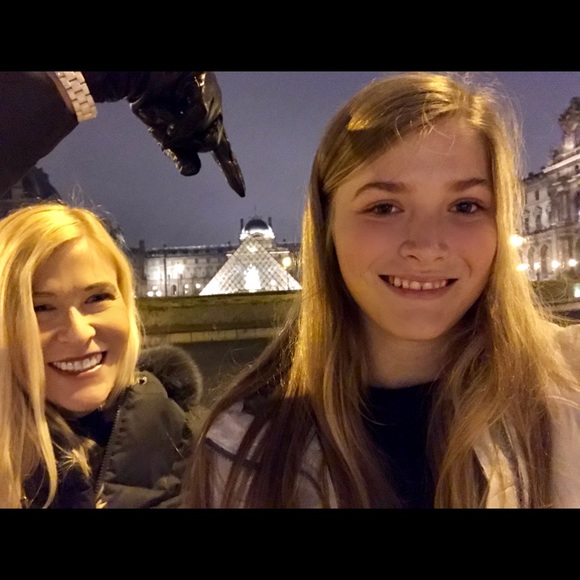 Meet your Posher, Michele - Picture 3 of 9